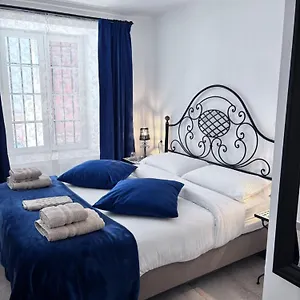 Shanti's Andalusian Guest house