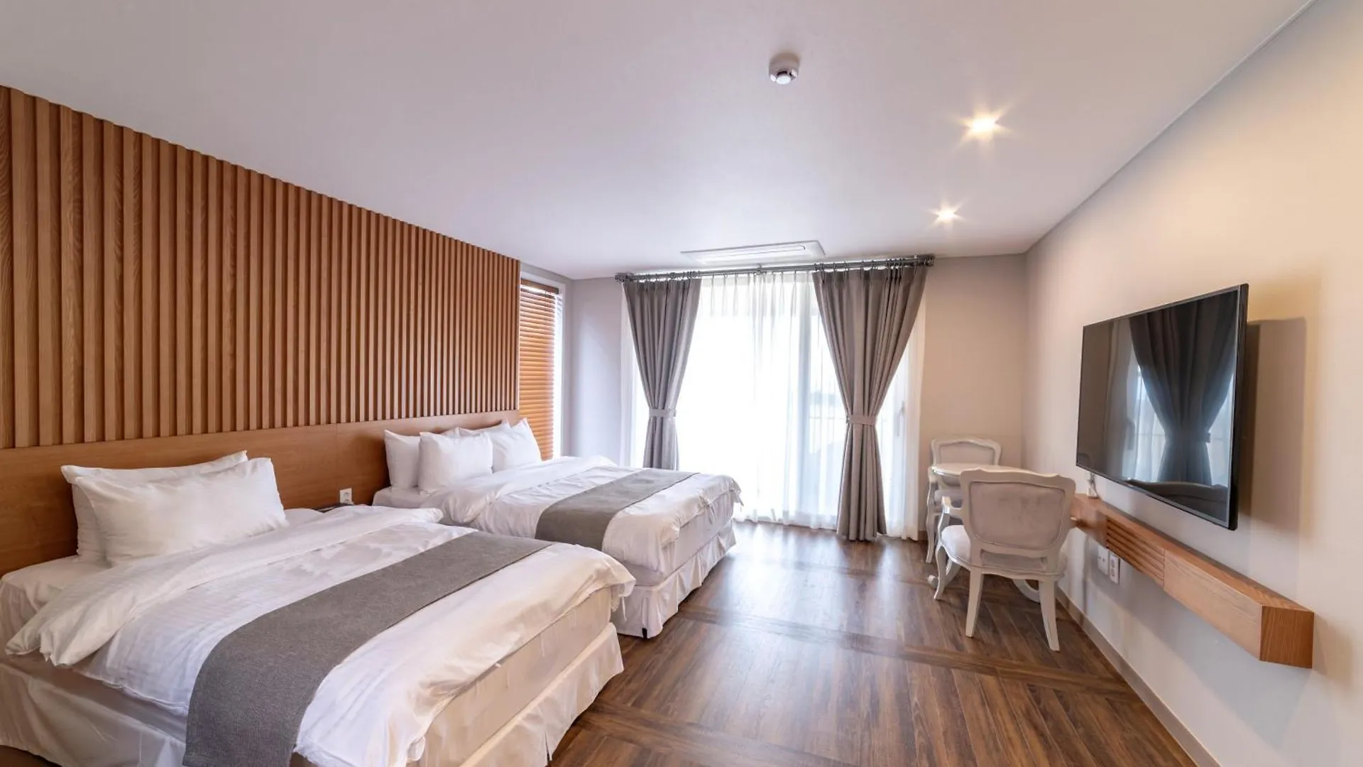 Mj Resort Jeju 3*,